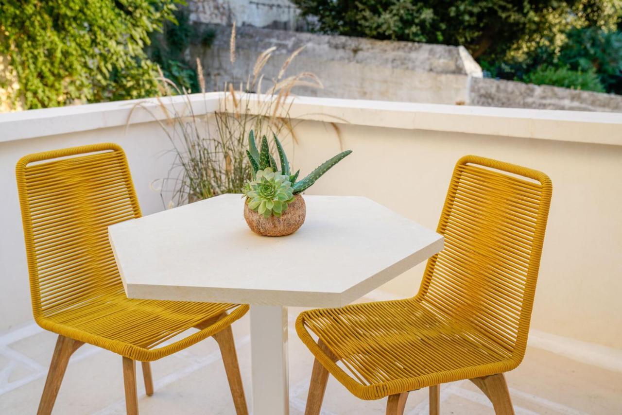 Palazzo Vico Bianco Raro Villas Homes Collection ออสตูนี ภายนอก รูปภาพ